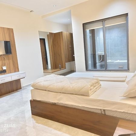 Hotel The Grand Khodiyar Visnagar 外观 照片