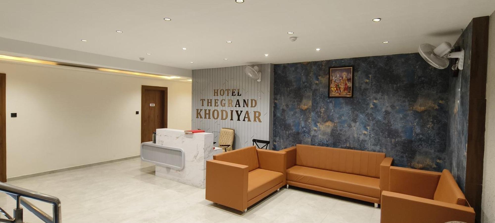 Hotel The Grand Khodiyar Visnagar 外观 照片