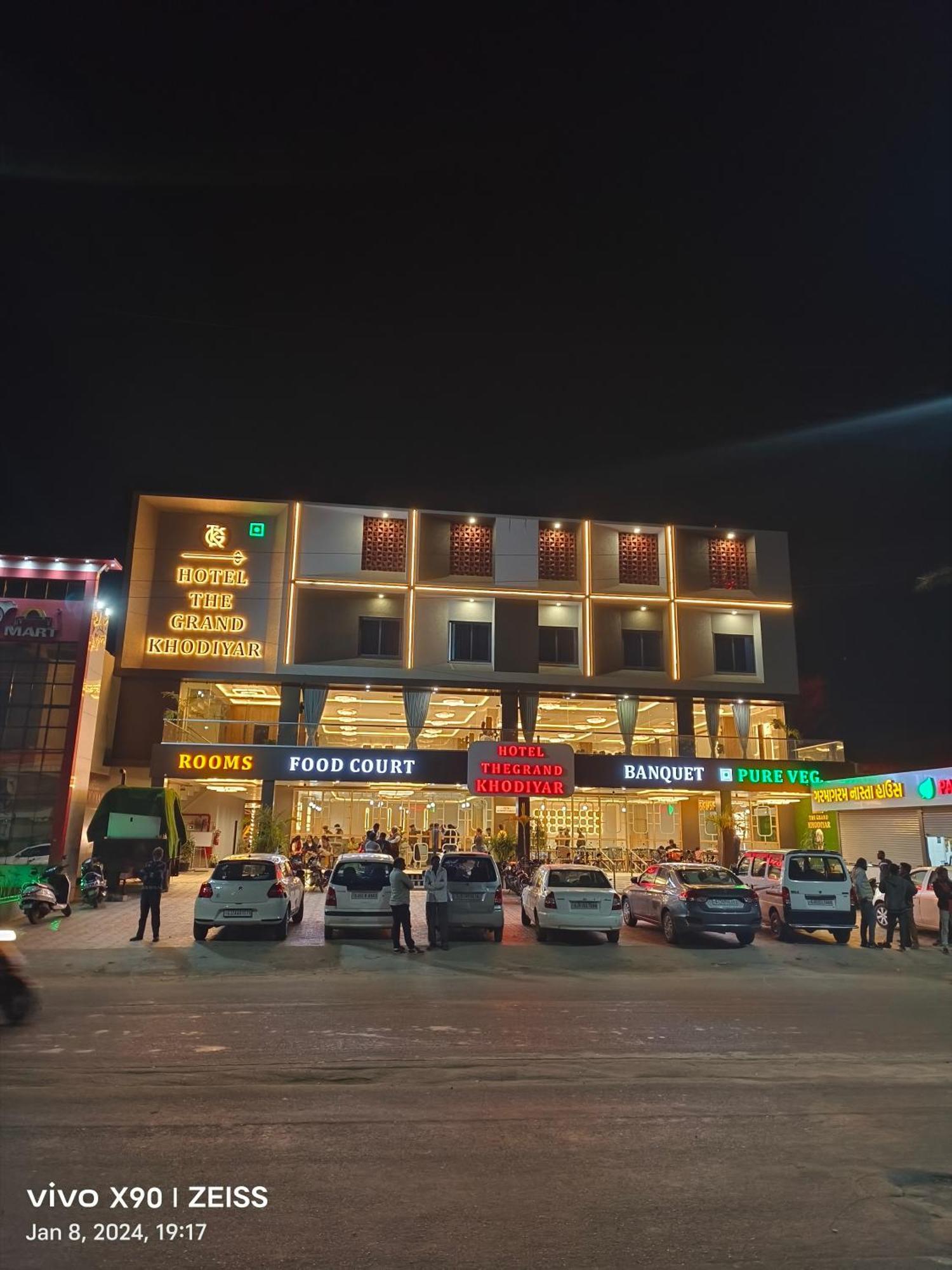 Hotel The Grand Khodiyar Visnagar 外观 照片