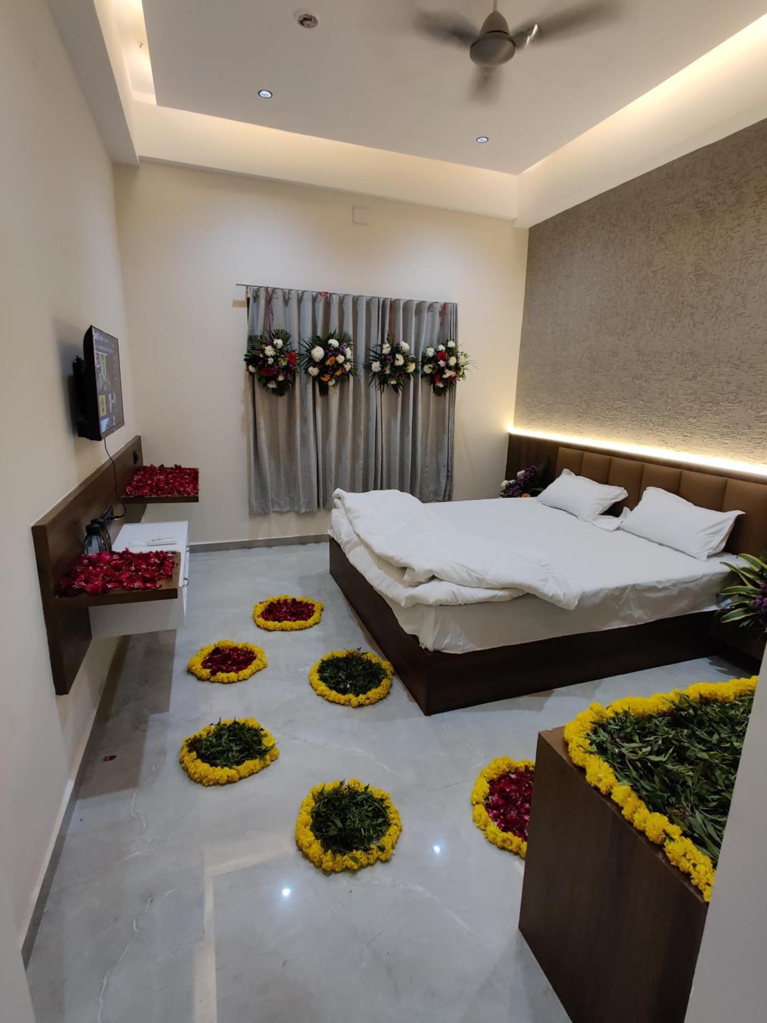 Hotel The Grand Khodiyar Visnagar 外观 照片